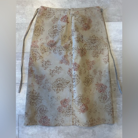 Tristan & Iseut Genuine Leather Floral Skirt Size 6 – Vintage Boho Midi - Picture 4 of 6